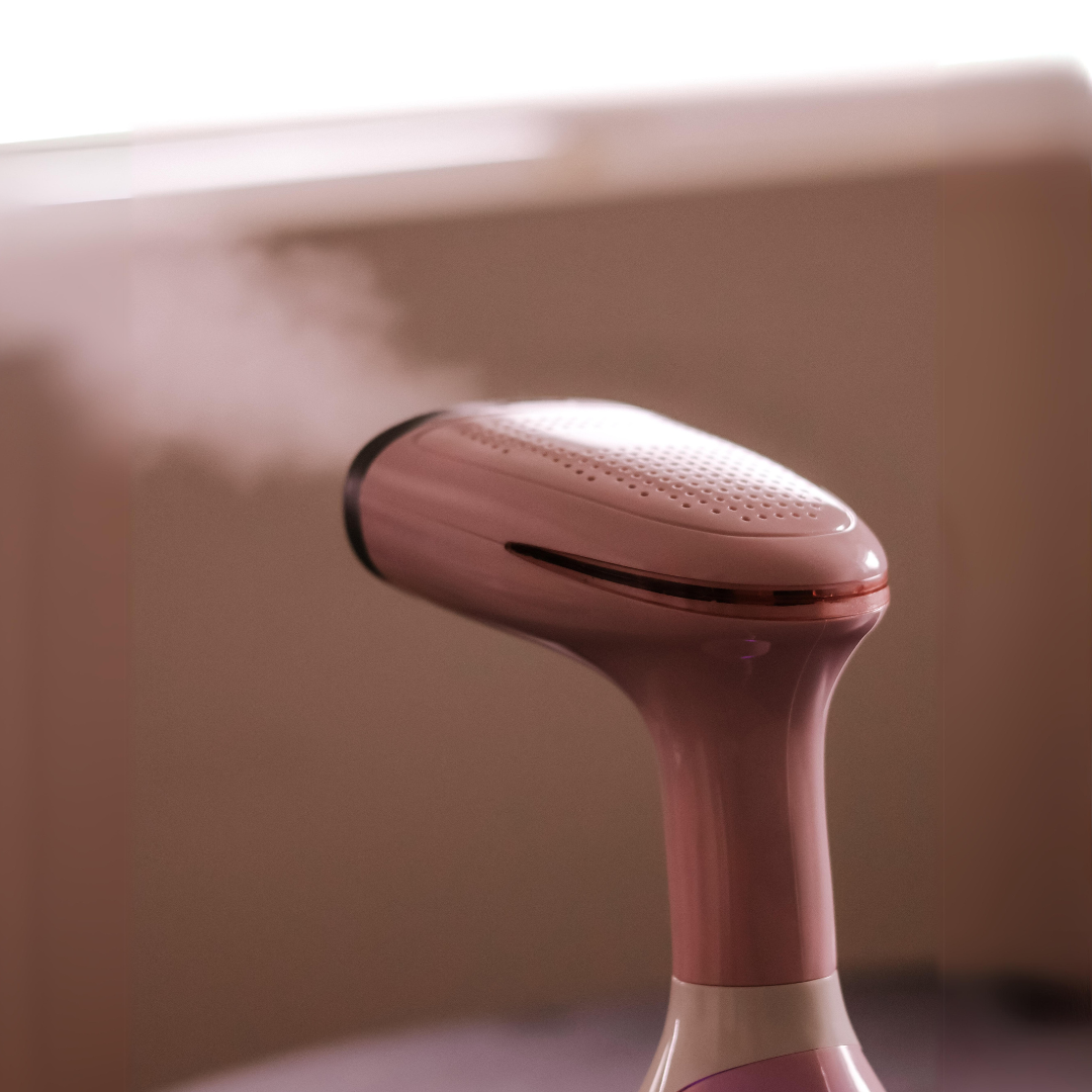 Draagbaar handstrijkijzer & stomer - kreukvrije kleding