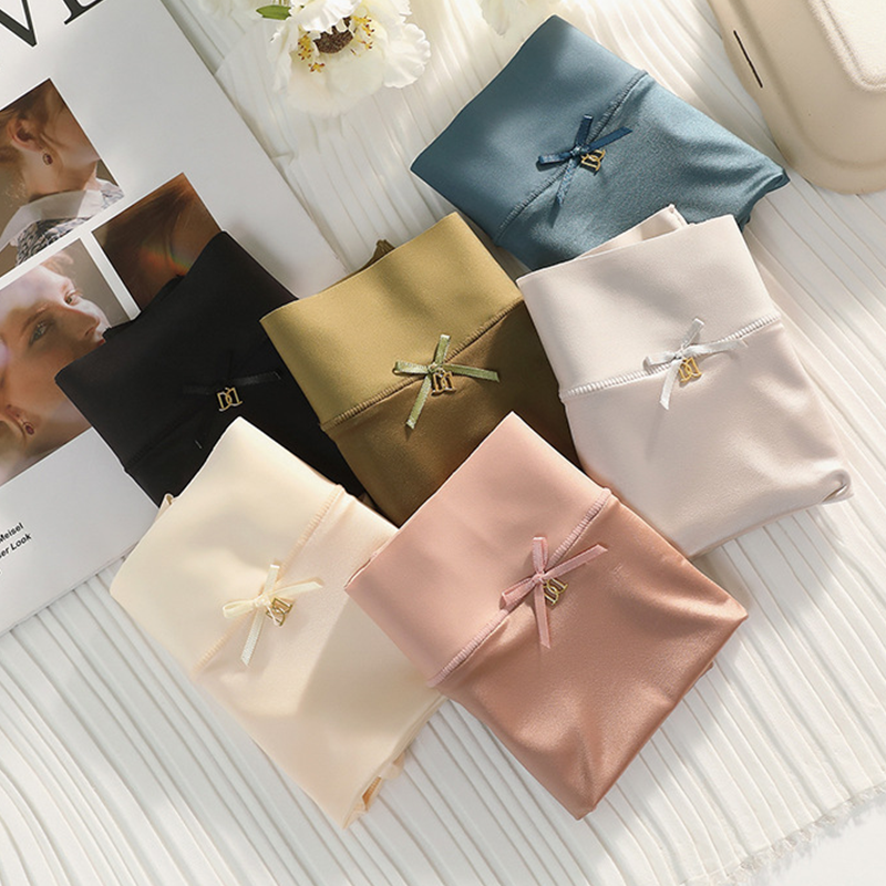 Geurloos Gynaecologisch Ondergoed van Zijde